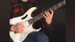 1 Octave Major Scale on 2 Strings